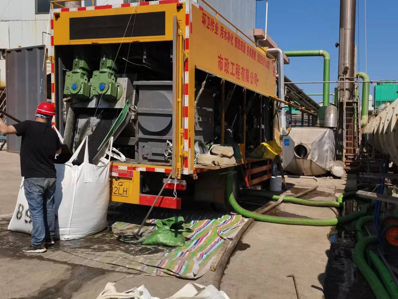 昌平淤泥压干处理